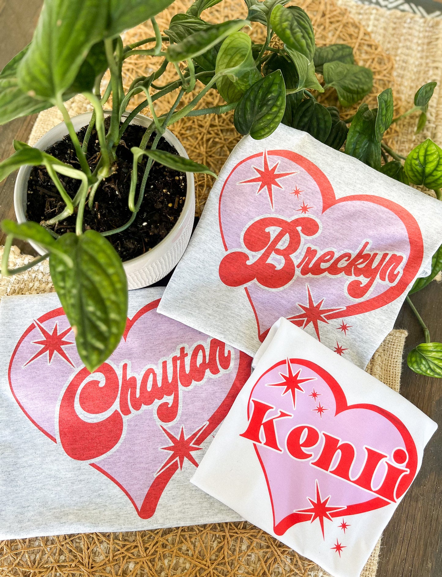Retro Heart Name T