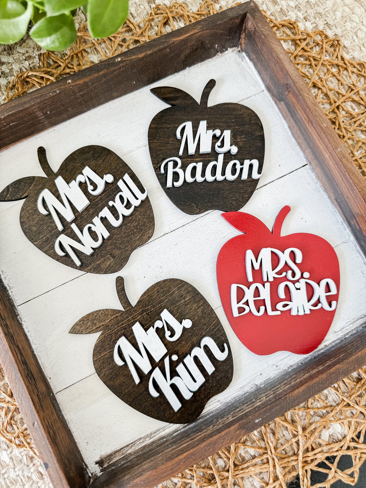 Apple Magnet